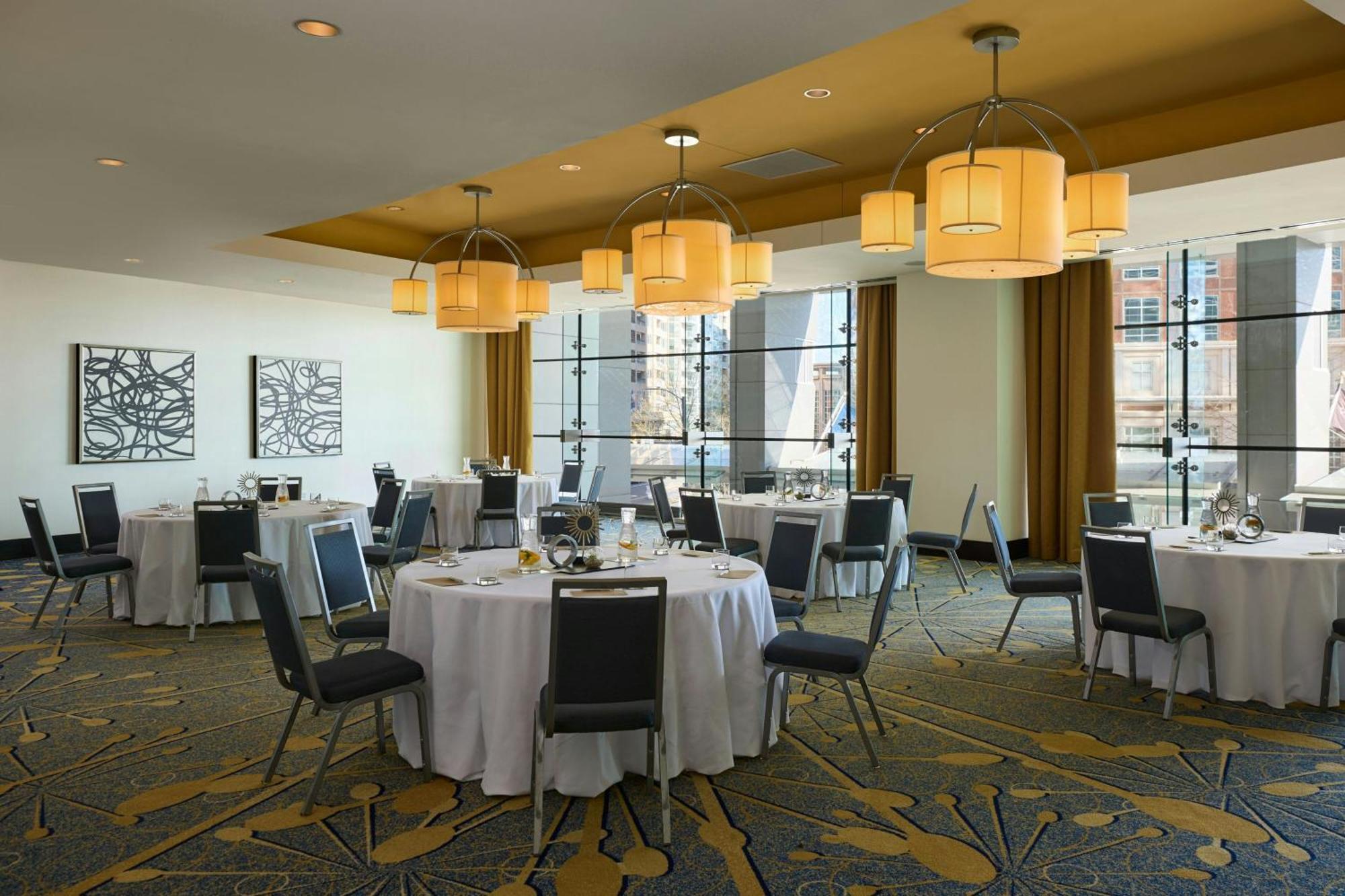 Renaissance Arlington Capital View Hotel Dış mekan fotoğraf