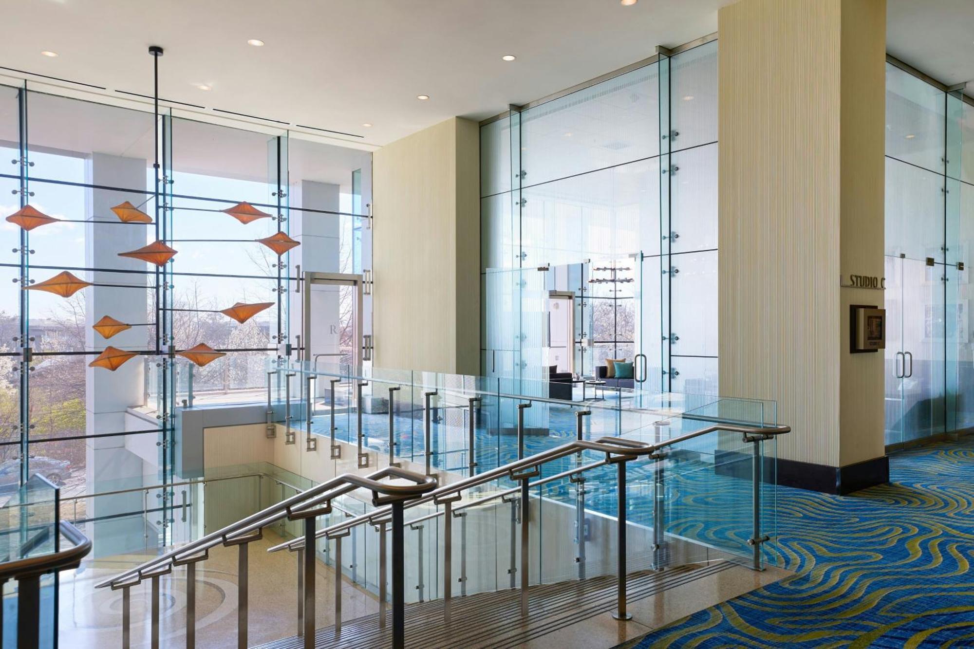Renaissance Arlington Capital View Hotel Dış mekan fotoğraf