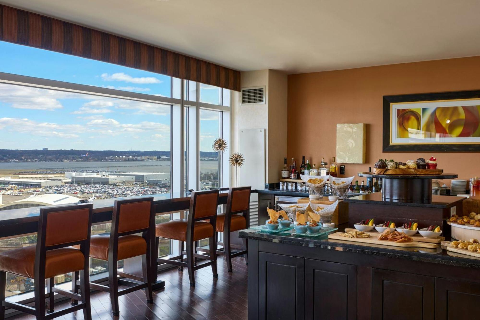 Renaissance Arlington Capital View Hotel Dış mekan fotoğraf